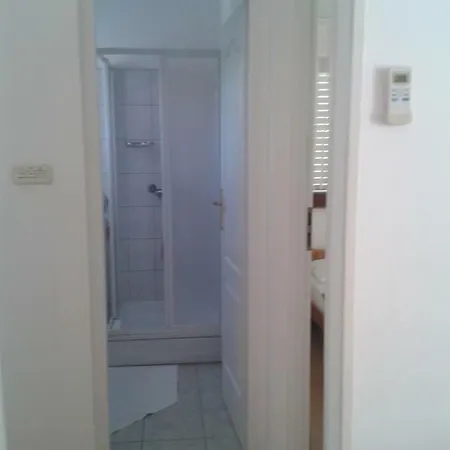 Vila Karolina Guest house Podglavica
