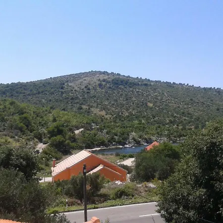 Vila Karolina *